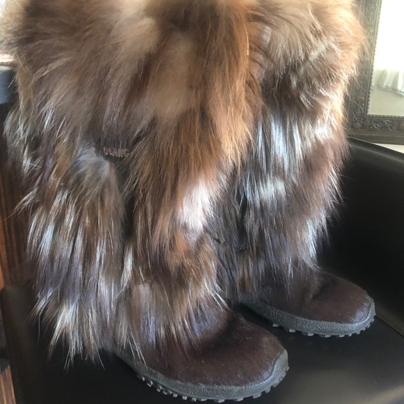 olang fur boots